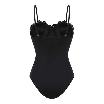 Bañador Negro con Corte Láser y Falda