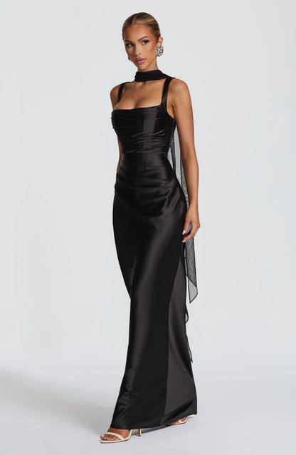 Robe Calanthe Lissora — look soirée