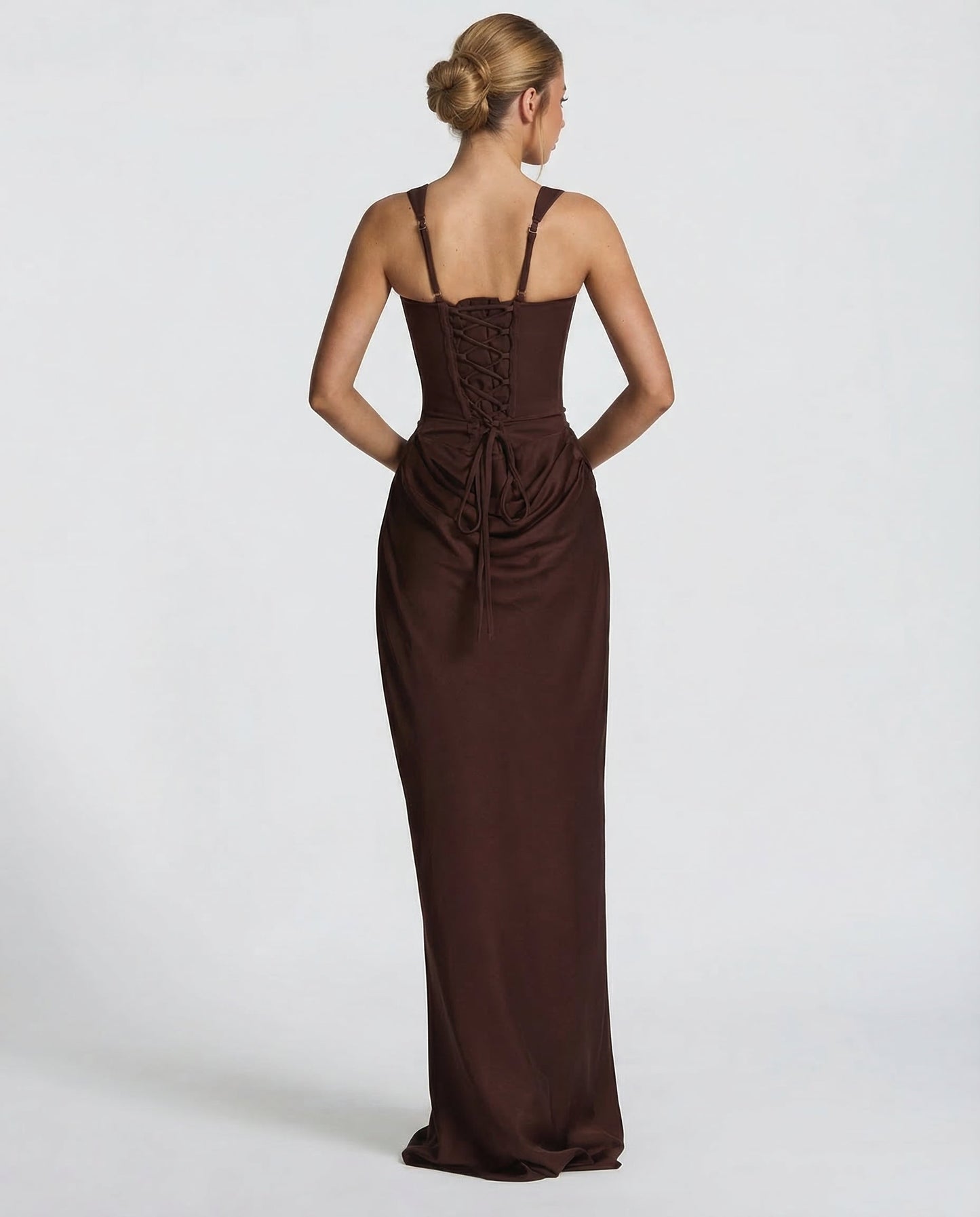 Robe Olympia Lissora — drapé hanches