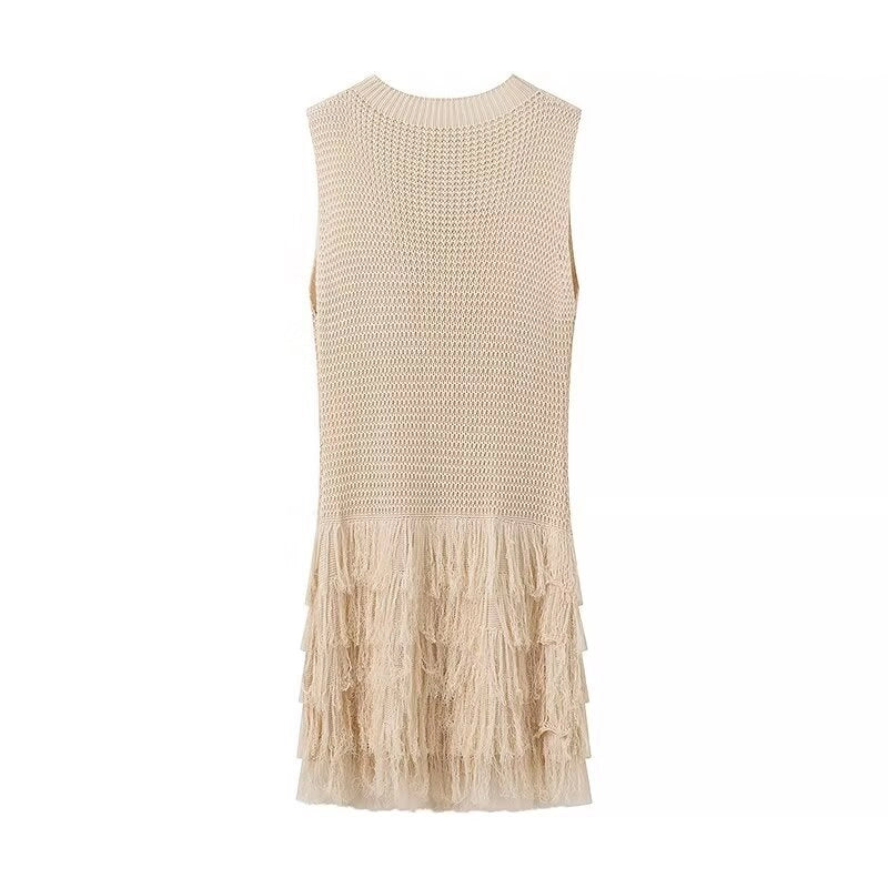 Vestido Corto con Borlas y Aberturas