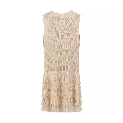 Vestido Corto con Borlas y Aberturas