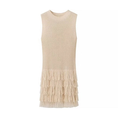 Vestido Corto con Borlas y Aberturas