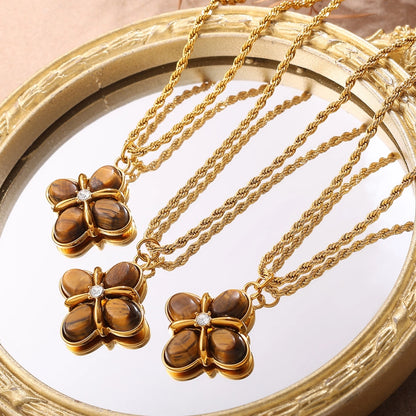 Collar con Trébol de Cuatro Hojas
