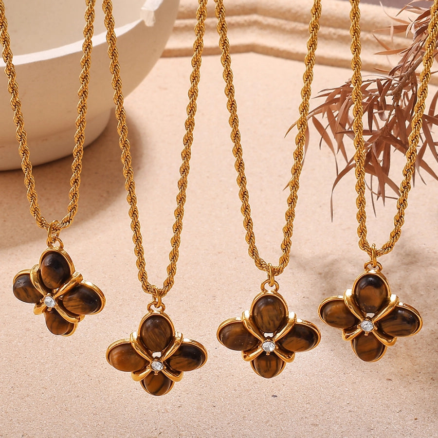Collar con Trébol de Cuatro Hojas