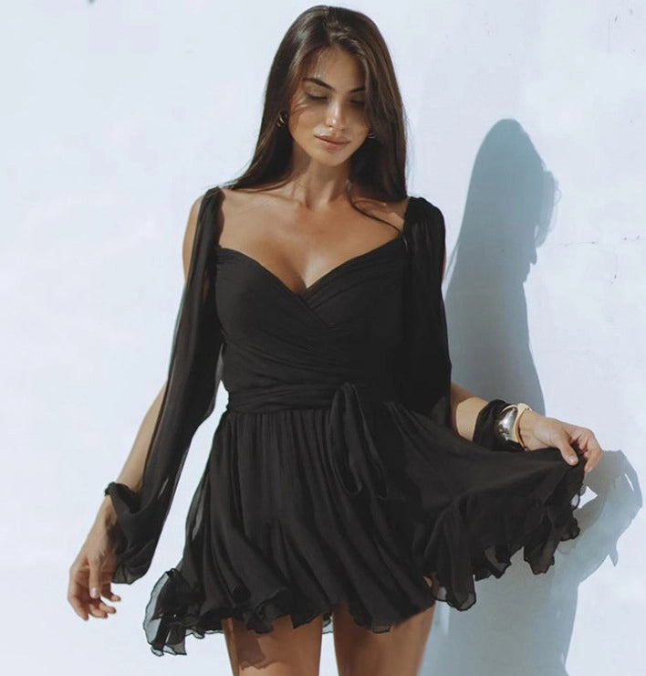 Minivestido de Encaje con Volantes y Espalda Descubierta