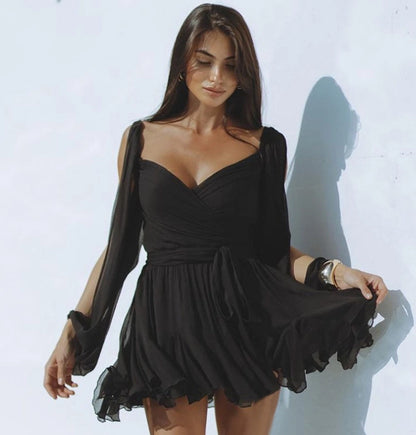 Minivestido de Encaje con Volantes y Espalda Descubierta