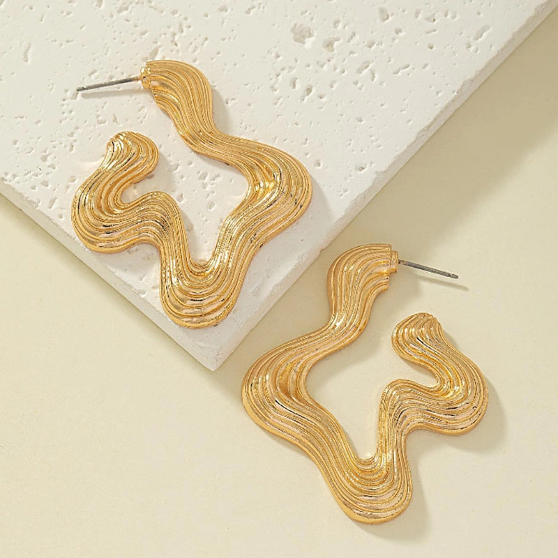 Pendientes Geométricos con Textura Metálica