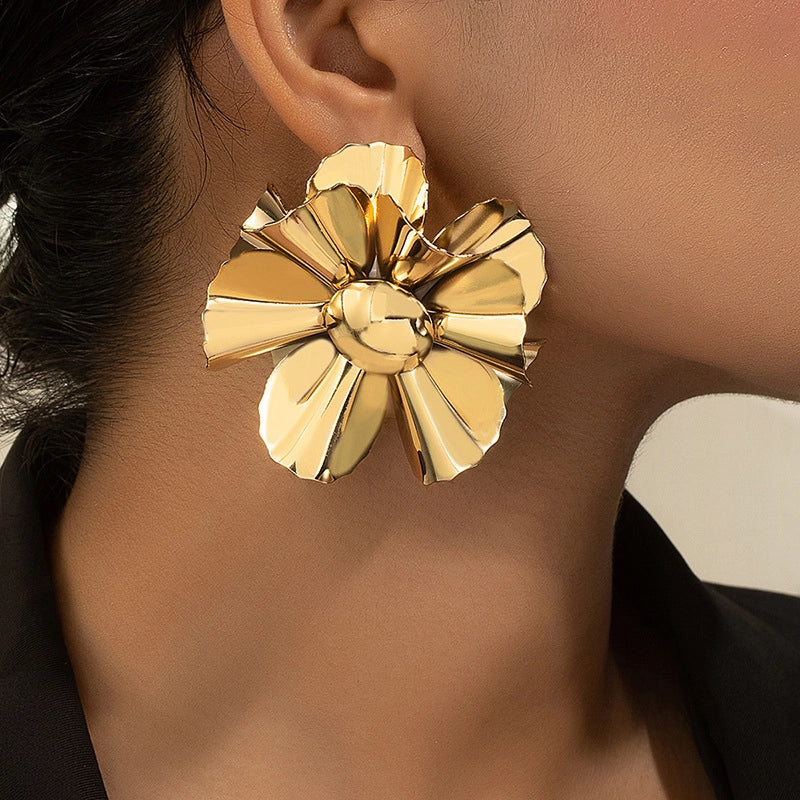 Pendientes Plisados con Borde Festoneado