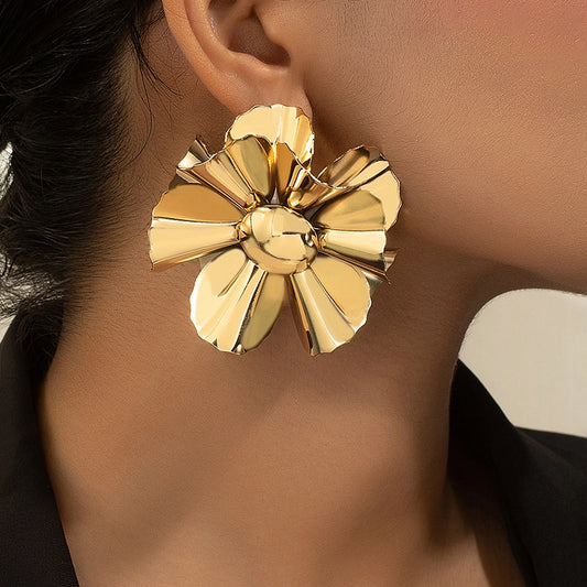 Pendientes Plisados con Borde Festoneado