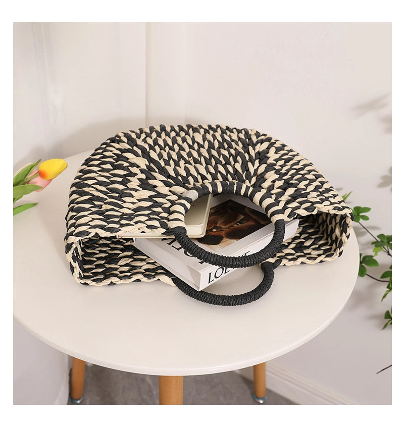 Bolso de Playa con Trenzado Artesanal